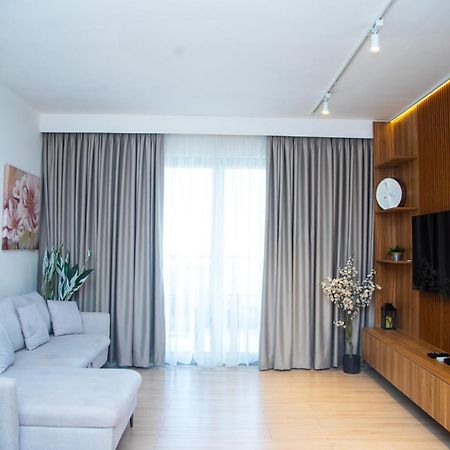 The Pavilion 1Bdr Luxury Apt Accra Exterior photo